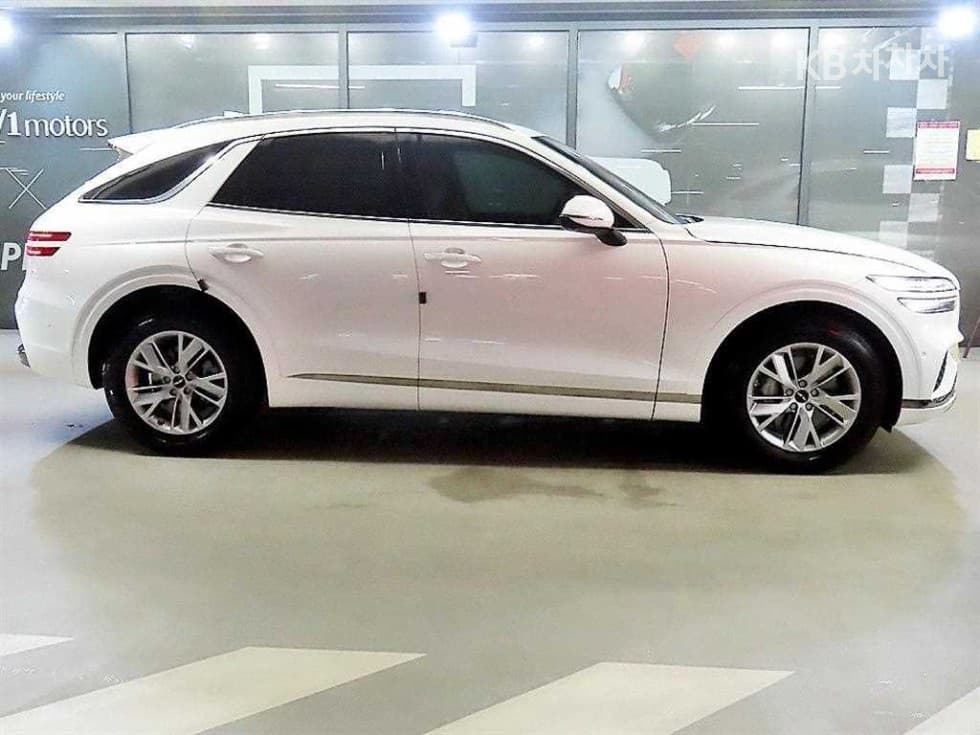 Genesis GV70Gasoline 2.5T 2WD - 2