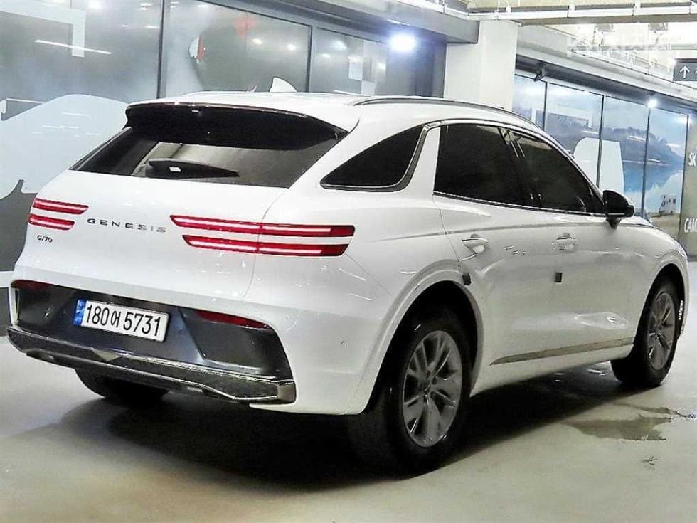 Genesis GV70Gasoline 2.5T 2WD - 4