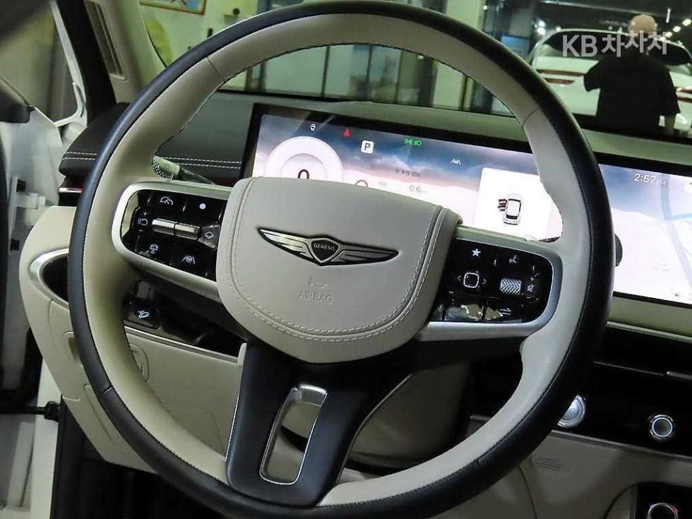 Genesis GV70Gasoline 2.5T 2WD - 9