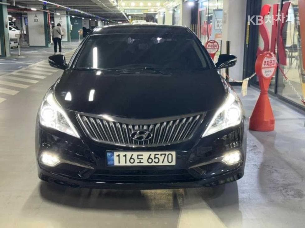 Hyundai Grandeur (Azera)HG HG220 Diesel Premium - Image 1