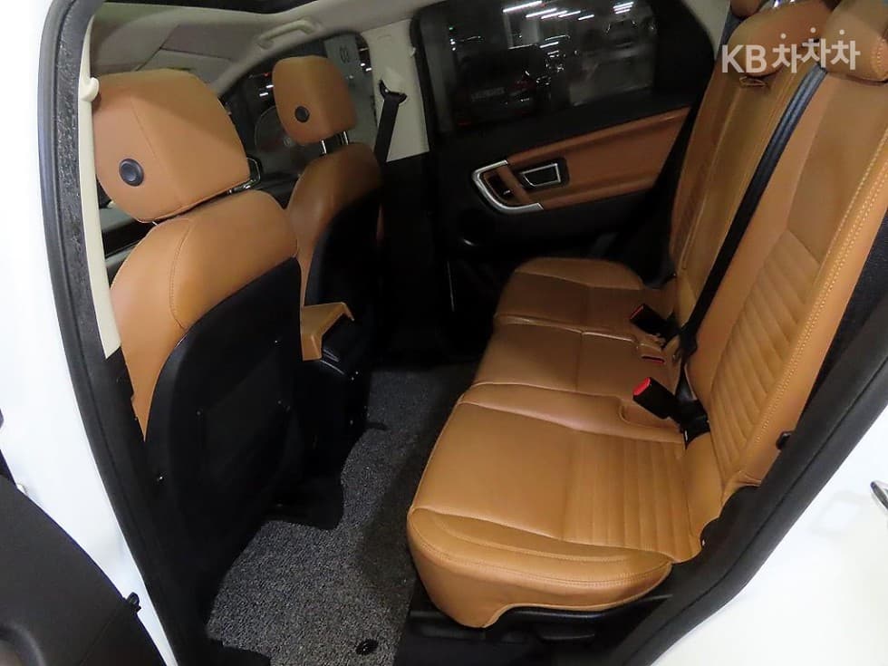 Land Rover 디스커버리 스포츠2.0 TD4 HSE Лукс - 7
