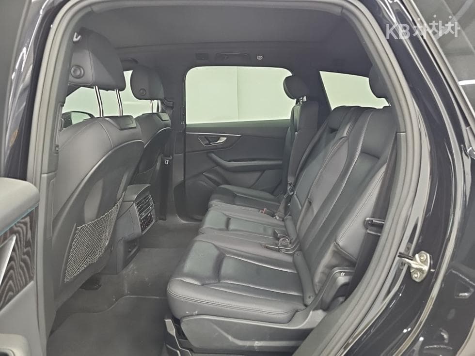 Audi New Q73.0 45 Turbo Diesel Injection Quattro Premium - 12