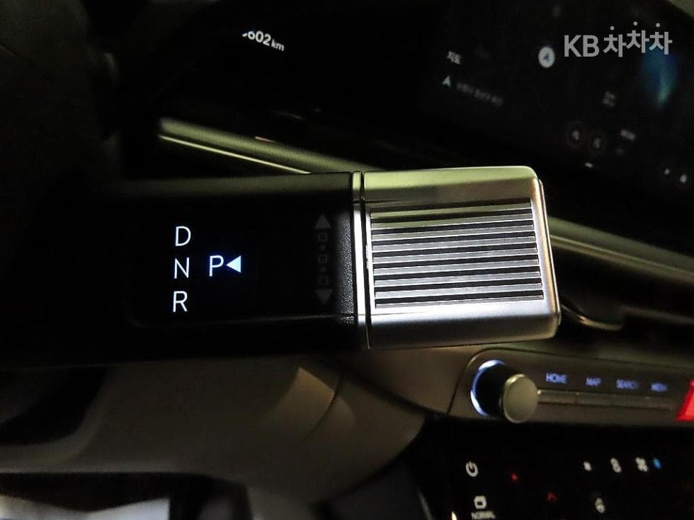 Хюндай Ди Всеново Grandeur (Azera) Хибрид1.6 Турбо Бензин Premium - 12