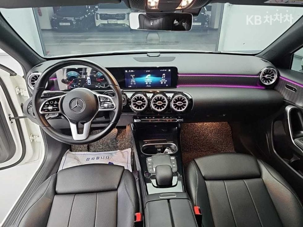 Mercedes-Benz A클래스(W177)A200 d - 7