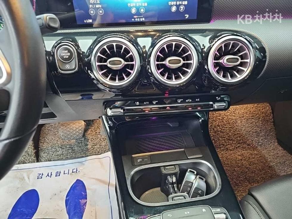 Mercedes-Benz A클래스(W177)A200 d - 10
