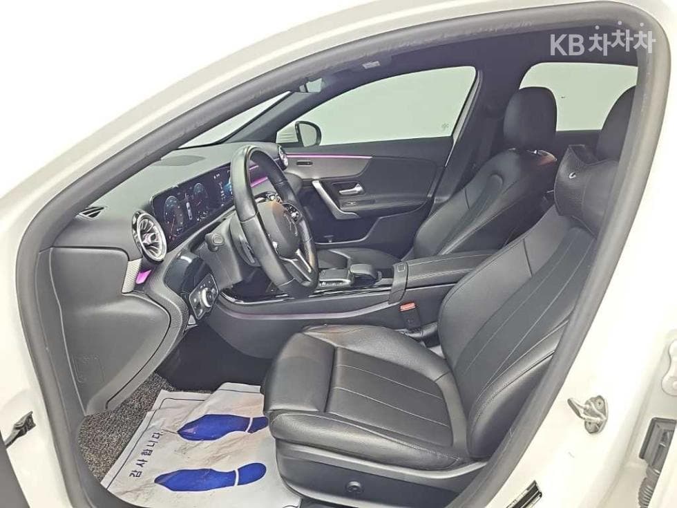 Mercedes-Benz A클래스(W177)A200 d - 11