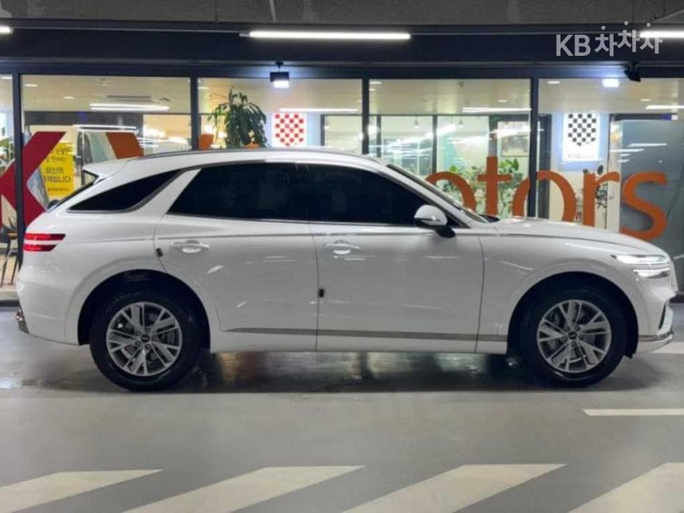 Дженезис GV70Бензин 2.5T 2WD - 4