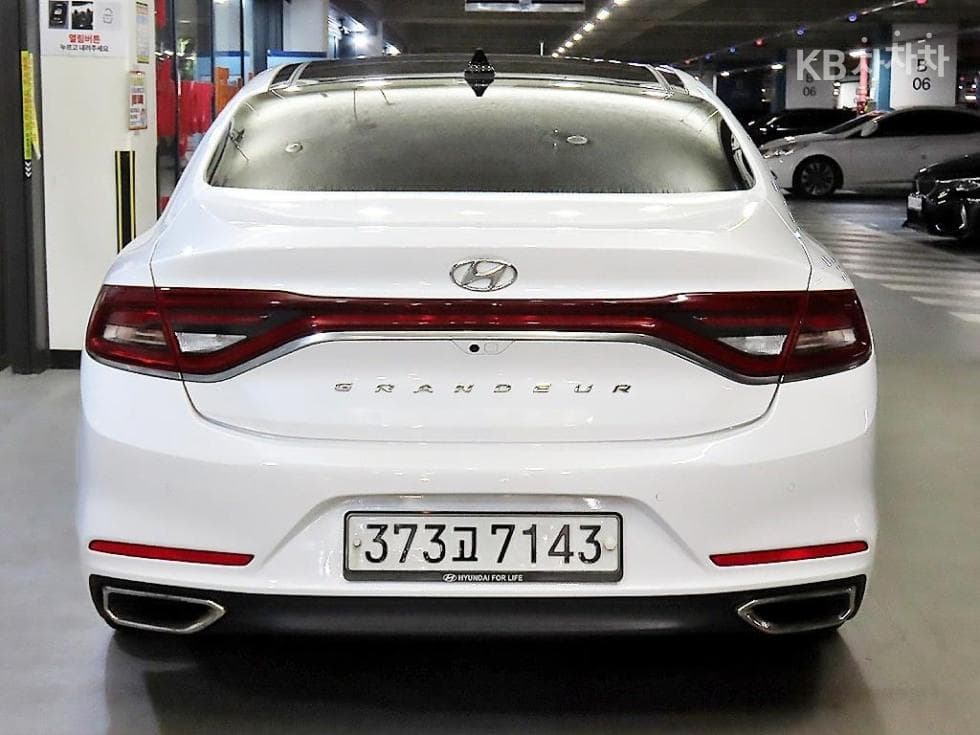 Hyundai Grandeur (Azera)IG2.4 Premium Special (special feature/edition) - 5