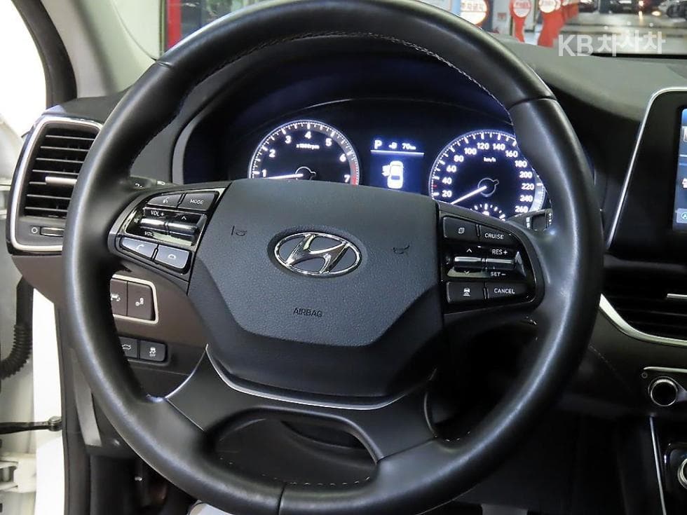 Hyundai Grandeur (Azera)IG2.4 Premium Special (special feature/edition) - 8