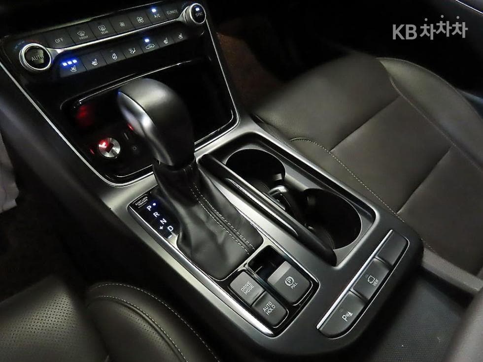 Hyundai Grandeur (Azera)IG2.4 Premium Special (special feature/edition) - 12
