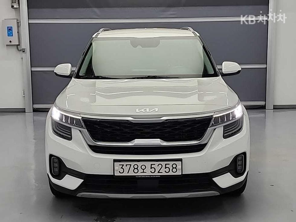 Kia Seltos1.6 Gasoline Turbo 2WD Trendy - 2