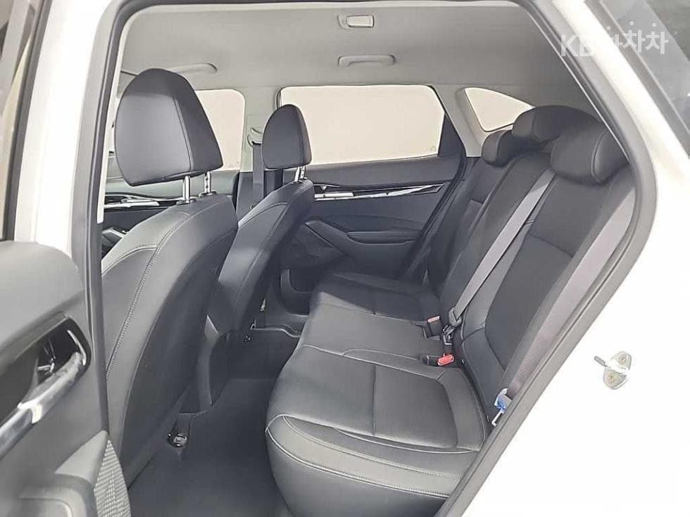Kia Seltos1.6 Gasoline Turbo 2WD Trendy - 12