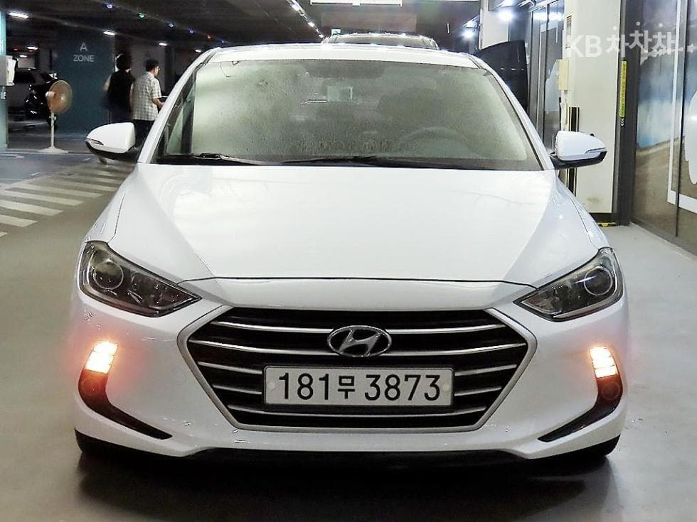 Hyundai Avante (Elantra)AD1.6 GDi Style - 2