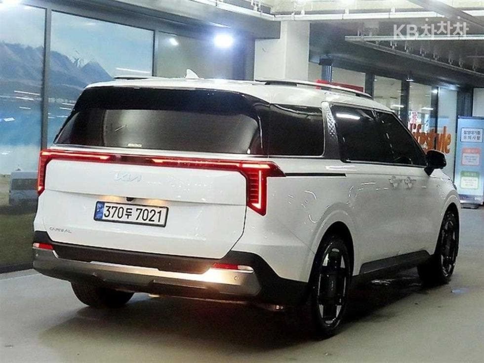Kia The New (facelift) Carnival 4th generationG3.5 GDI 7-seater (Limousine) 아웃도어 - 4