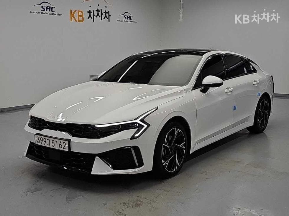 Kia The New (facelift) K5 Hybrid 3rd Gen 2.0 HEV Signature - Image 1