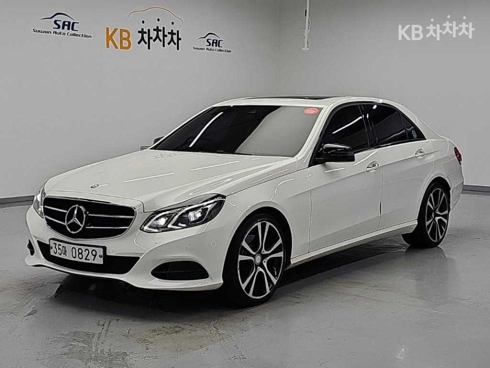 Mercedes-Benz New E-Class E220 블루텍 Avantgarde 스포츠 W212(15~) - Image 1