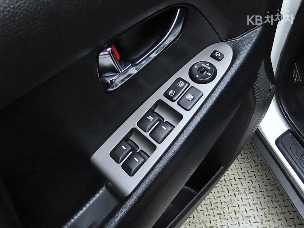 Киа The New (фейслифт) Sportage RДизел 2WD Престиж - 13