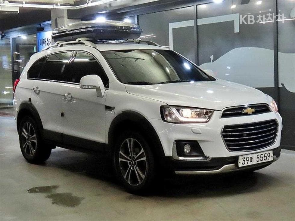 Джи Ем Корея Chevrolet Captiva 2WD LT 7-местен (Лимузин) - Image 1