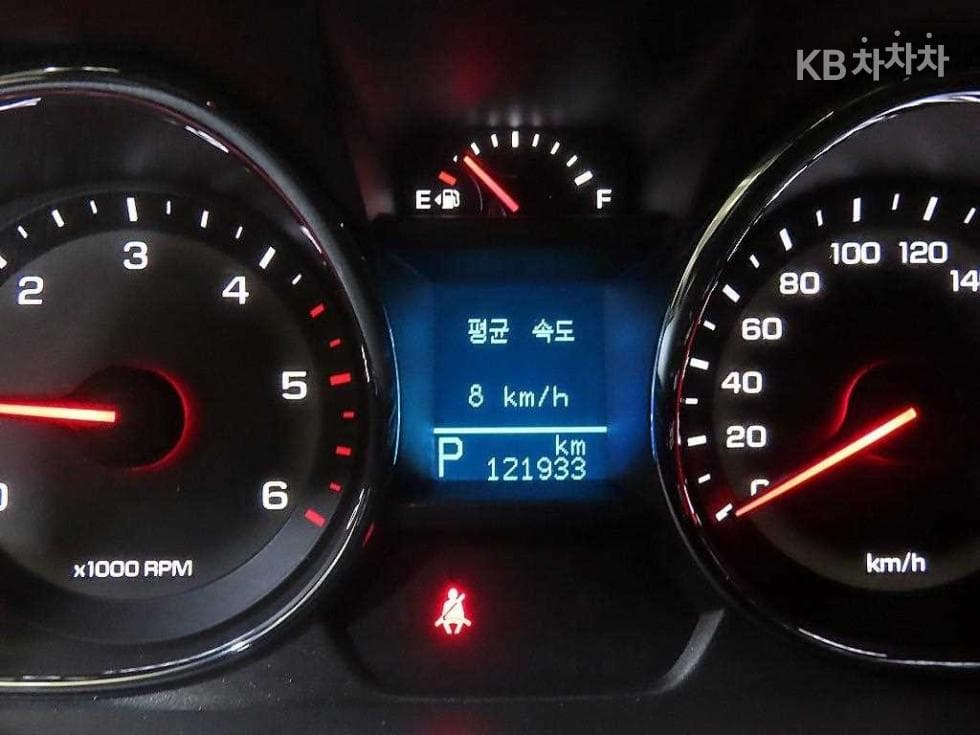 Джи Ем Корея Chevrolet Captiva2WD LT 7-местен (Лимузин) - 9
