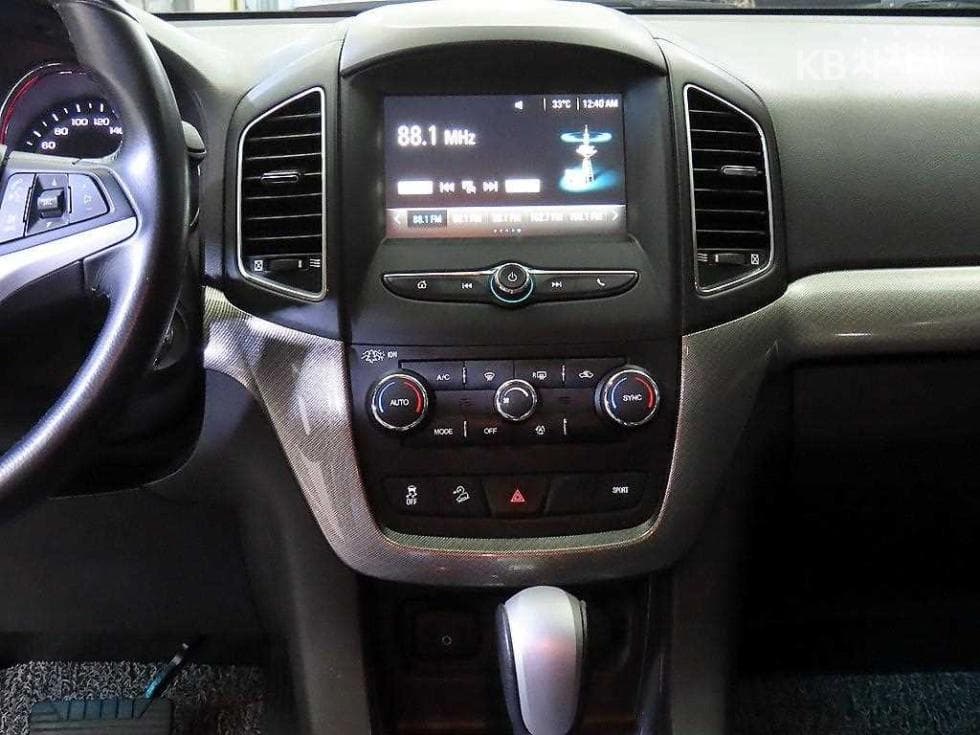 Джи Ем Корея Chevrolet Captiva2WD LT 7-местен (Лимузин) - 11
