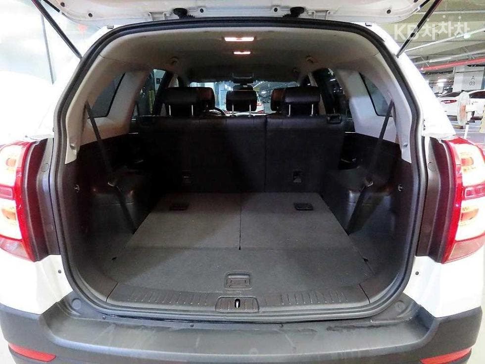 Джи Ем Корея Chevrolet Captiva2WD LT 7-местен (Лимузин) - 18