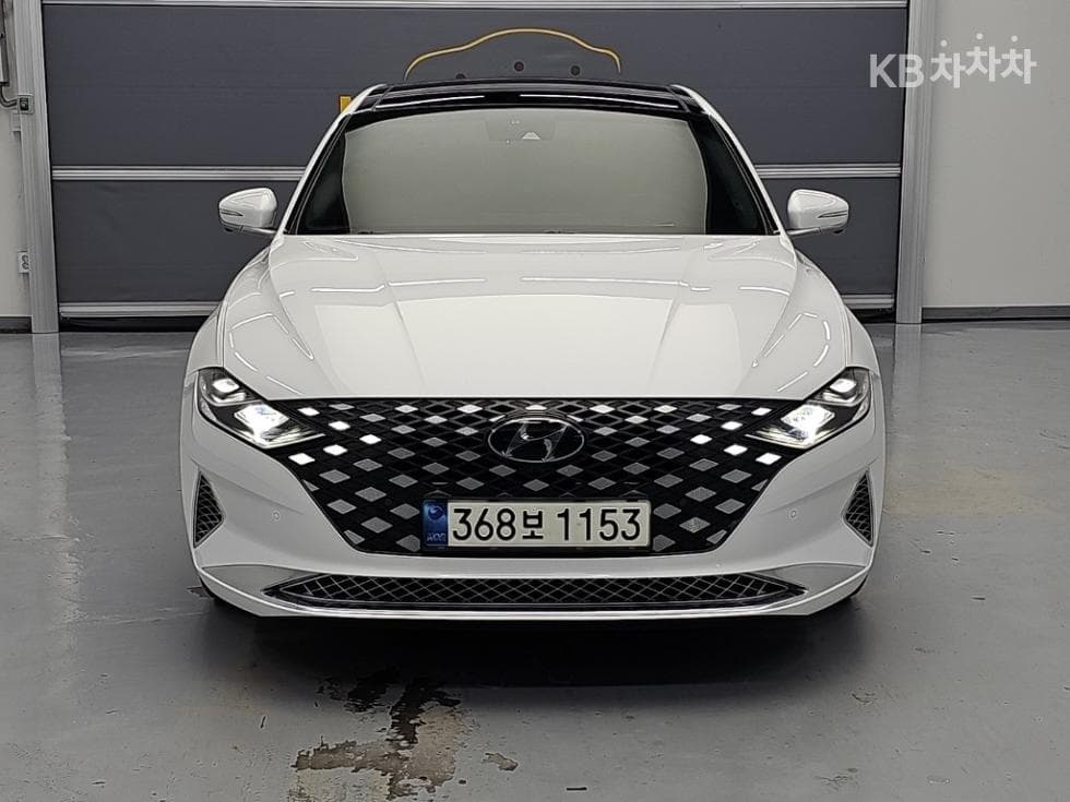 Hyundai The New (facelift) Grandeur (Azera)2.5 Calligraphy - 2