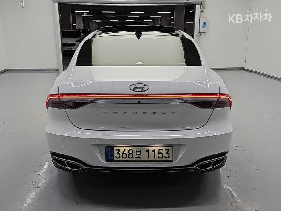 Hyundai The New (facelift) Grandeur (Azera)2.5 Calligraphy - 3