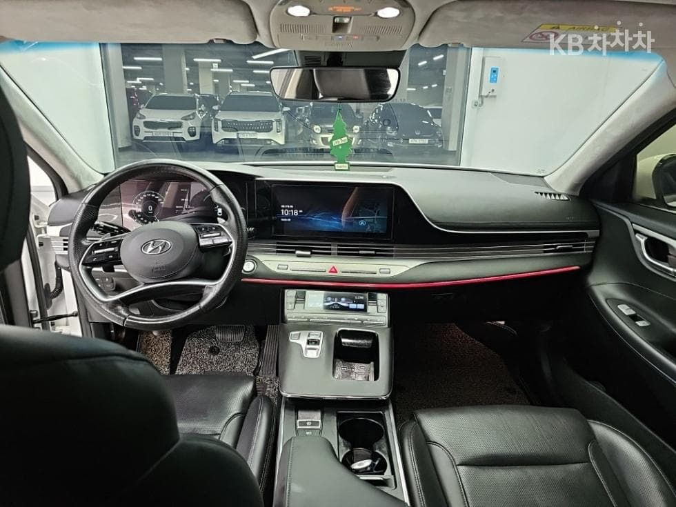 Hyundai The New (facelift) Grandeur (Azera)2.5 Calligraphy - 7