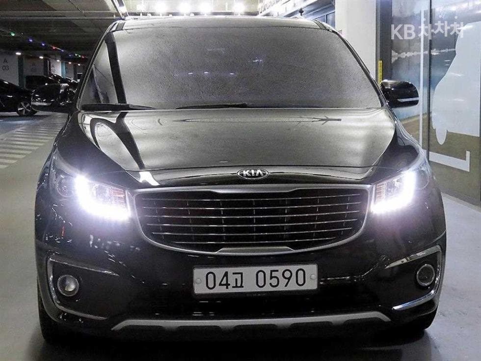 Киа All New Канивал9-местен 2.2 Дизел Престиж - 2