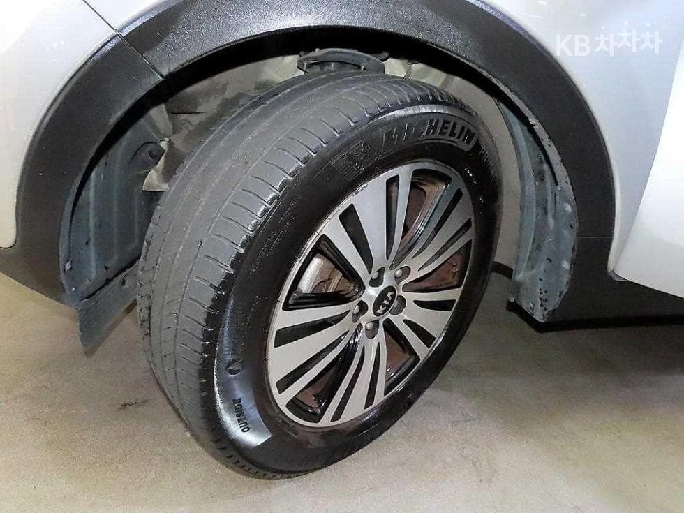 Киа The New (фейслифт) Sportage RДизел 2WD 에이스 - 20