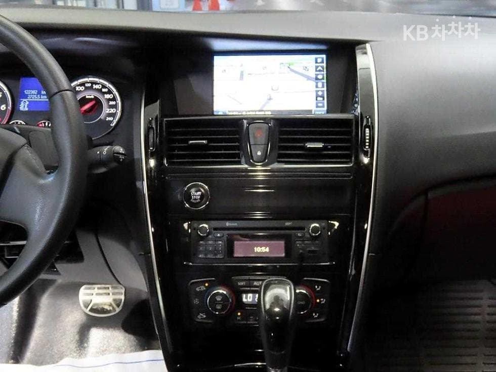 Рено Корея ALL New SM7 노바2.0 LPe За хора с увреждания - 11