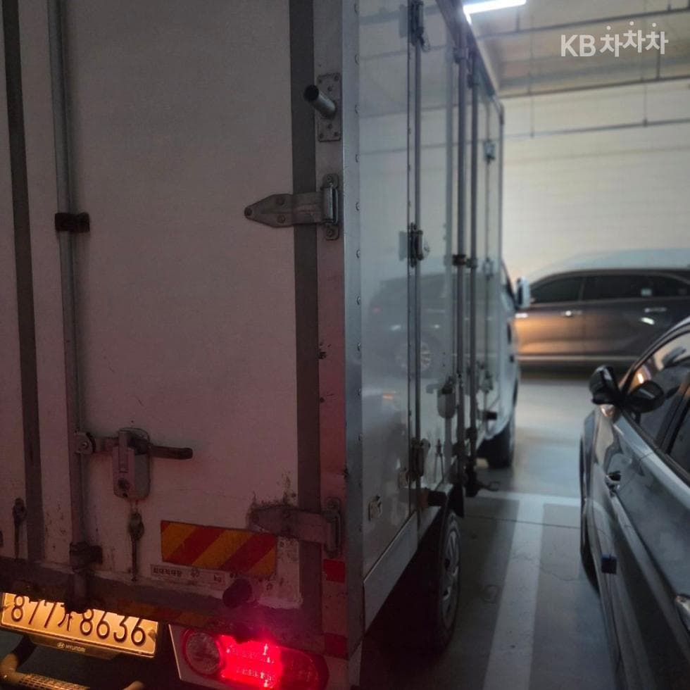 Хюндай Porter 2LPG Box Truck Удължено междуосие Super Cab ModernPlus - 12