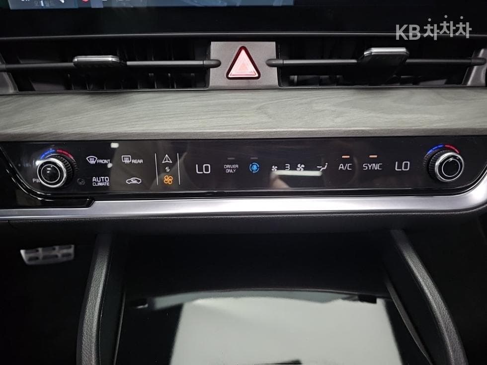 Kia The All New Sportage Hybrid1.6 Turbo HEV 30th Edition - 10