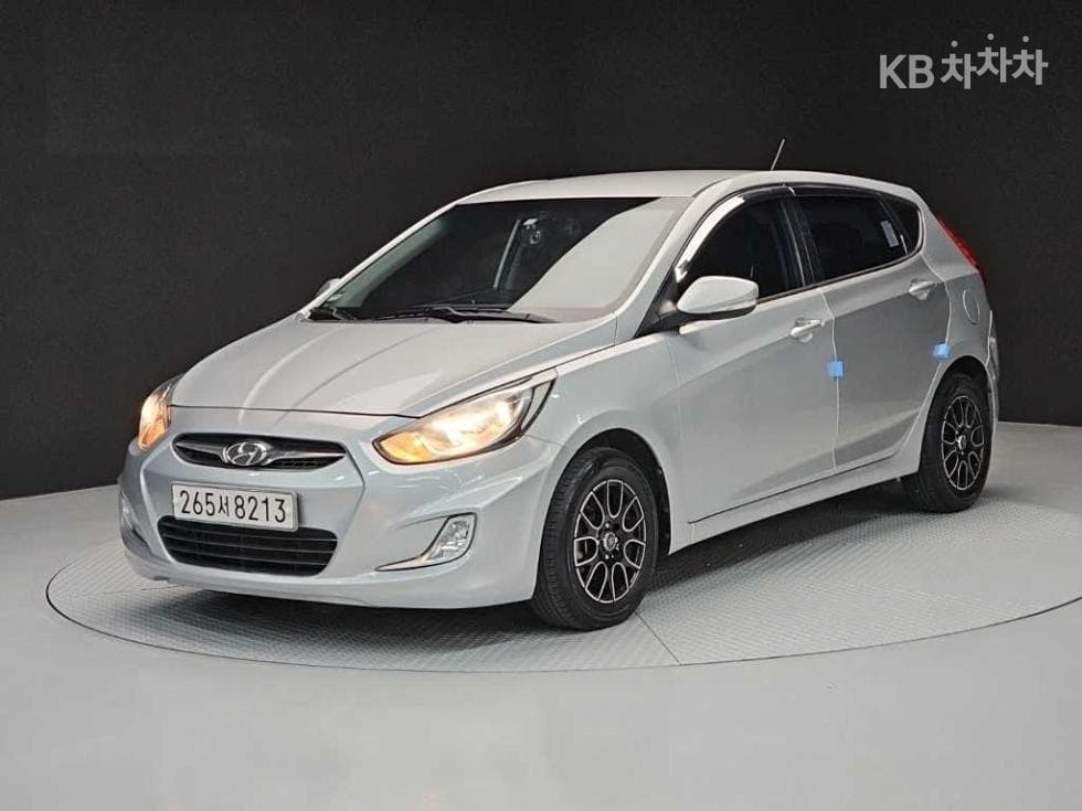 Хюндай Акцент(신형) 위트 1.6 VGT Premier - Image 1