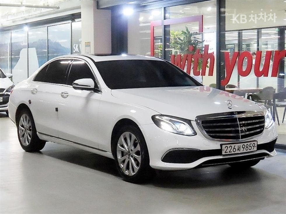 Mercedes-Benz E-Клас (W213) E300 4Matic Exclusive - Image 1