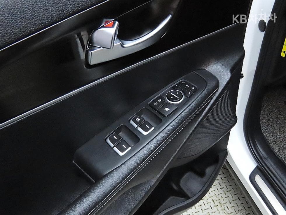 Киа The New (фейслифт) Sorento2.0 Дизел 2WD 마스터 - 13