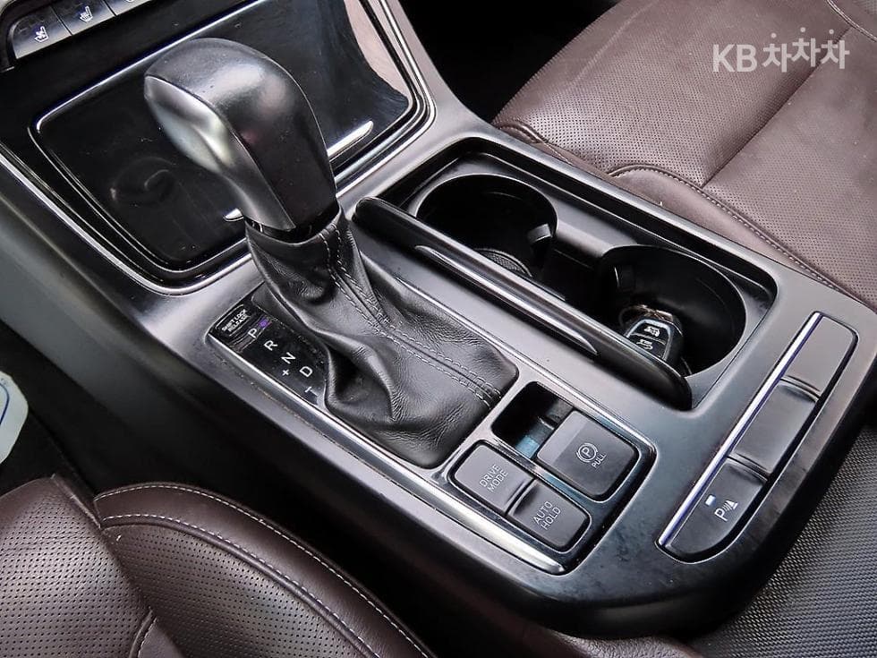 Хюндай Grandeur (Azera)IG2.4 Premium Стандартен - 10