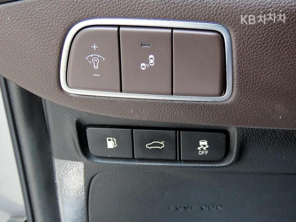 Хюндай Grandeur (Azera)IG2.4 Premium Стандартен - 12