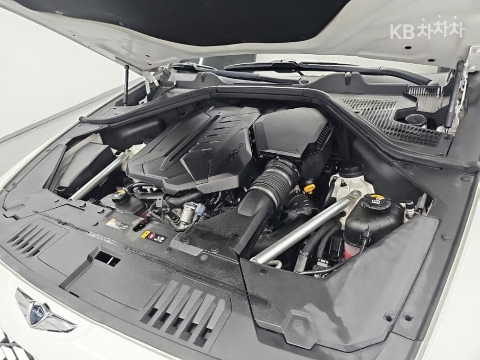 Genesis GV803.0 Diesel AWD - 5