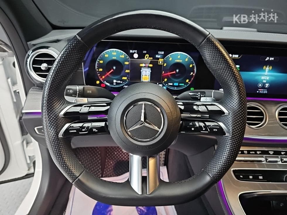 Mercedes-Benz E-Клас (W213)E350 4MATIC AMG Line - 9
