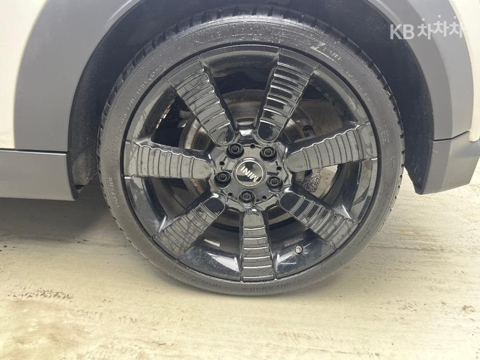 Мини Нов КабриолетS 2.0 Resolute Edition - 17