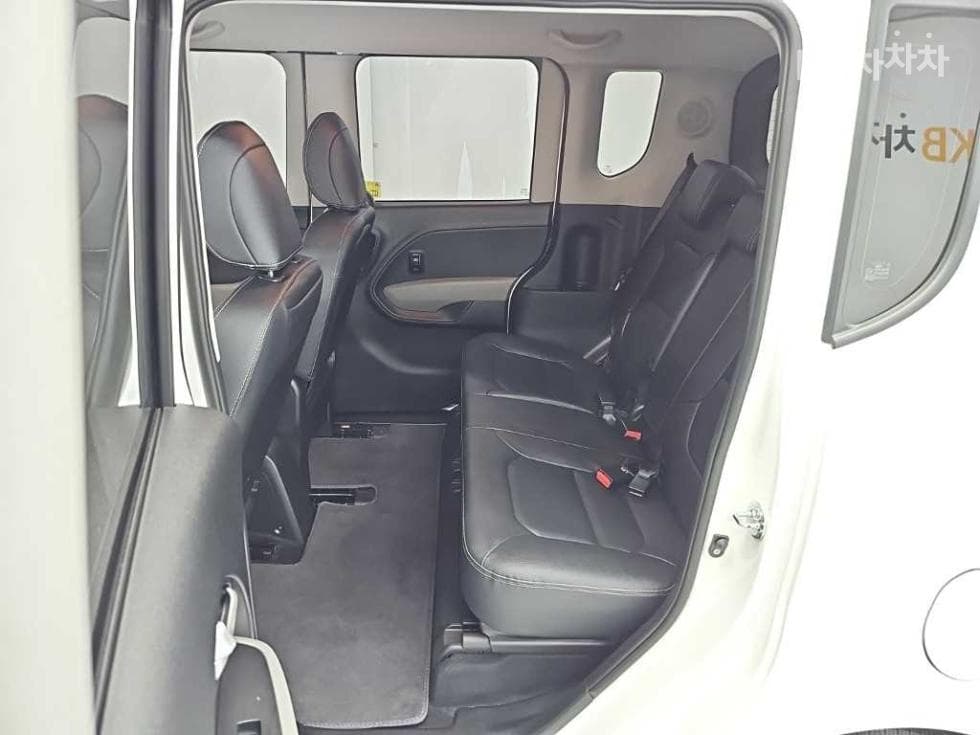Kia The New (facelift) Kia Ray (van)1.0 Gasoline Prestige - 12