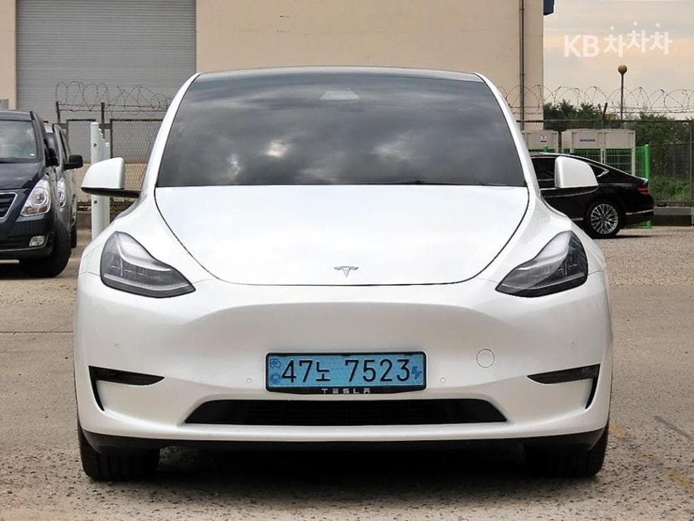 테슬라 Model Y Long Range - Image 1