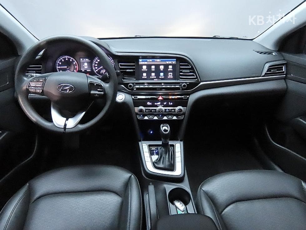Хюндай The New (фейслифт) Avante (Elantra) ADSmartstream G1.6 Стил - 6