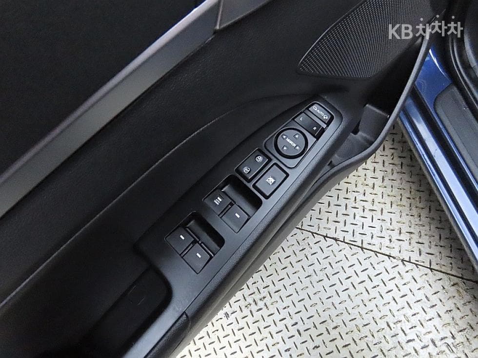 Хюндай The New (фейслифт) Avante (Elantra) ADSmartstream G1.6 Стил - 13