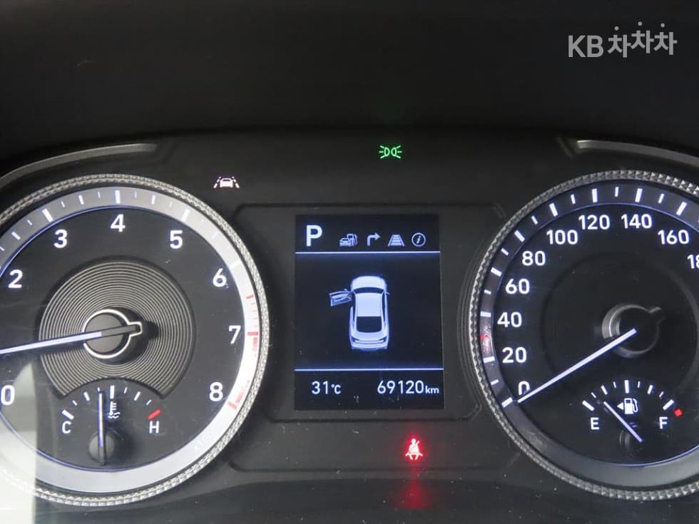 Хюндай Соната (DN8)2.0 LPG Рент-а-кар Смарт - 8