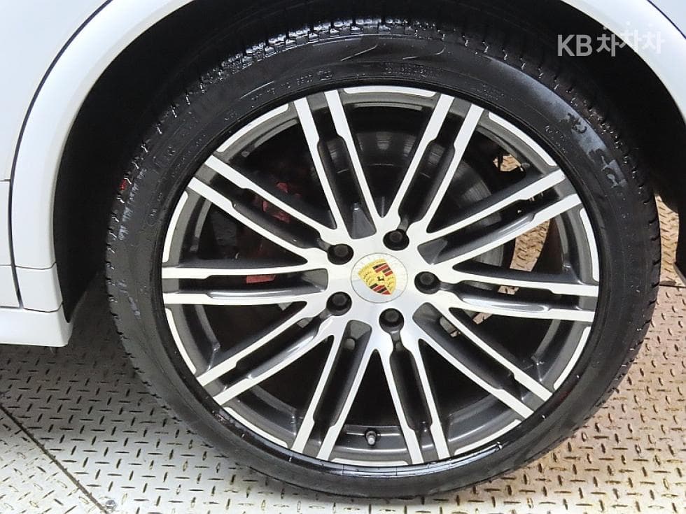 Porsche Нов Cayenne(958)3.6 GTS 958 - 20