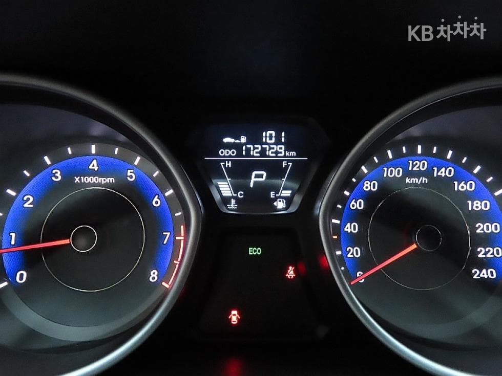Хюндай Avante (Elantra)MDM16 GDi LUXURY - 8