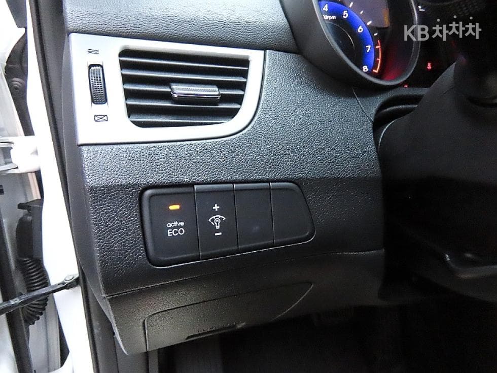 Хюндай Avante (Elantra)MDM16 GDi LUXURY - 12