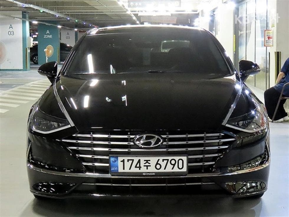 Хюндай Соната Хибрид (DN8)2.0 Хибрид Premium Plus - 2